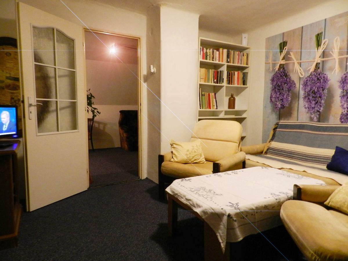 Romantický Apartmán u věže Železná panna Ceske Budejovice Esterno foto